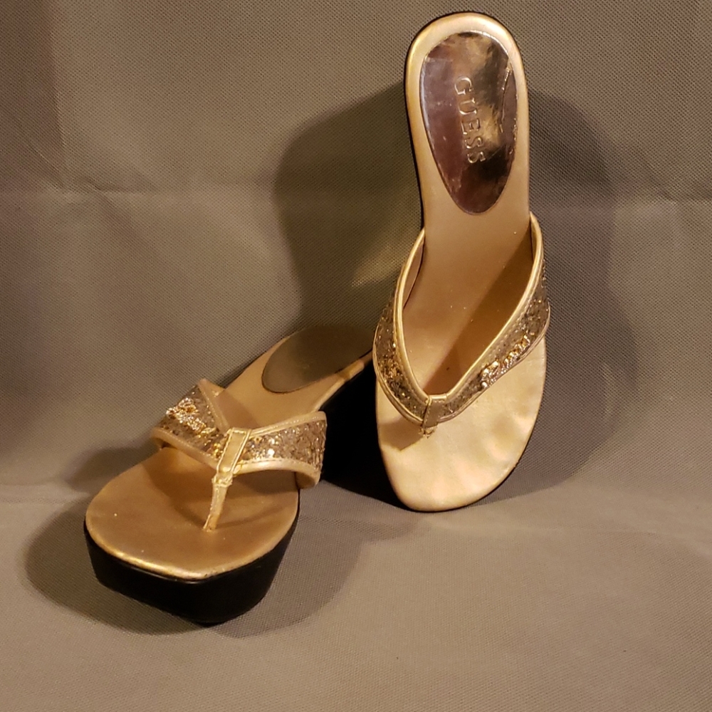 GUESS  - Wedge Sandal 8m Gold and Bling